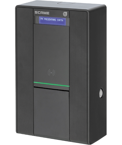 Wall box BE-W[2.0] en la versión Business con LCD, acceso RFID, toma Tipo 2 de 7,4 kW y gestión dinámica de energía (medidor de energía externo a pedir por separado*)